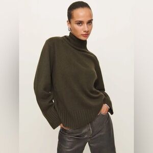 NWT Reformation Conrad Cashmere Turtleneck